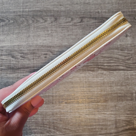 🍒🍒 Hello Kitty Wallet ❗️Final Price❗️ - Picture 6 of 11